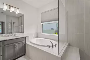 10179 Milky Way Cir, Sarasota, FL 34241 - Photo 21