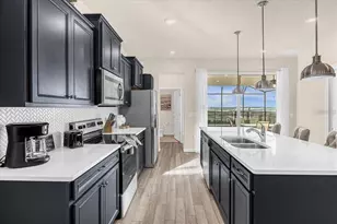 1711 Kona Ln, Davenport, FL 33897 - Photo 5