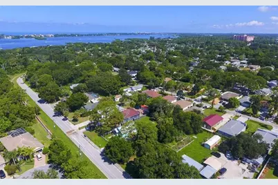 1867 Vamo Way, Sarasota, FL 34231 - Photo 3