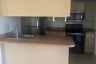 327 E Dundee Dr, Poinciana, FL 34759 - Photo 3