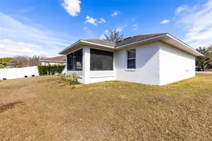 137 Country Lakes Cir, Groveland, FL 34736 - Photo 23