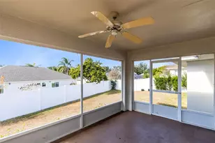 137 Country Lakes Cir, Groveland, FL 34736 - Photo 19