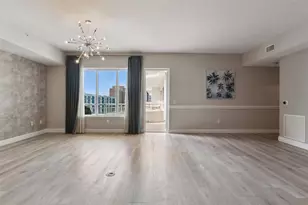 100 S Eola Dr, Orlando, FL 32801 - Photo 11