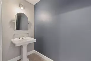 100 S Eola Dr, Orlando, FL 32801 - Photo 15