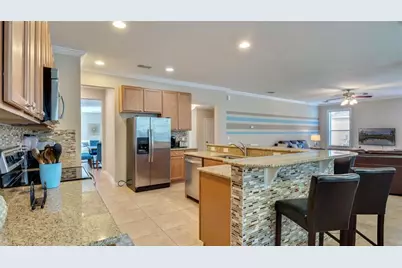 321 Las Fuentes Drive, Kissimmee, FL 34746 - Photo 17