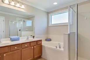 321 Las Fuentes Dr, Kissimmee, FL 34746 - Photo 11