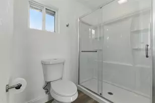 8812 Oakwood Dr, Lake Wales, FL 33898 - Photo 17