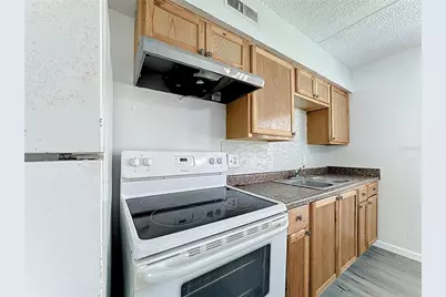 694 Michigan Court #4, Saint Cloud, FL 34769 - Photo 7