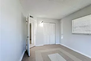 694 Michigan Ct, Saint Cloud, FL 34769 - Photo 11