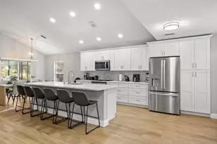 4411 White Oak Cir, Kissimmee, FL 34746 - Photo 7