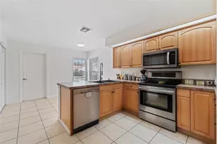 11606 Peach Grove Ln, Orlando, FL 32821 - Photo 7