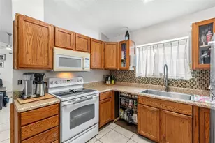 9911 Flynt Cir, Orlando, FL 32825 - Photo 23