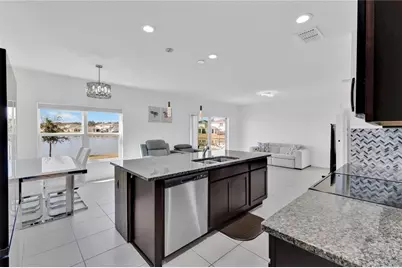 5018 Royal Point Avenue, Kissimmee, FL 34746 - Photo 11