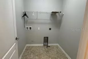 16758 Abbey Hill Ct, Clermont, FL 34711 - Photo 13