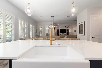 1516 Lancaster Drive, Orlando, FL 32806 - Photo 17