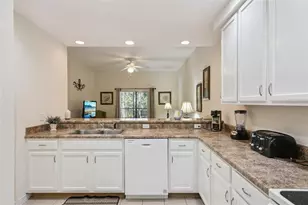 9051 Treasure Trove Ln, Kissimmee, FL 34747 - Photo 11