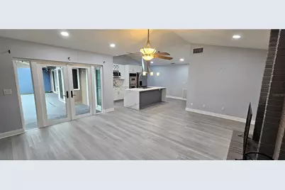 5015 Nassau Circle #4, Orlando, FL 32808 - Photo 5