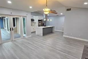 5015 Nassau Cir, Orlando, FL 32808 - Photo 5