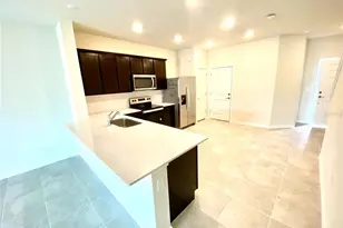 2843 Stunning Ave, Davenport, FL 33896 - Photo 9