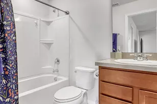 1749 Cayman Cove Cir, Saint Cloud, FL 34772 - Photo 9