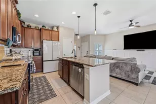 2675 River Landing Dr, Sanford, FL 32771 - Photo 9