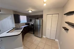 1916 Lake Atriums Cir, Orlando, FL 32839 - Photo 5