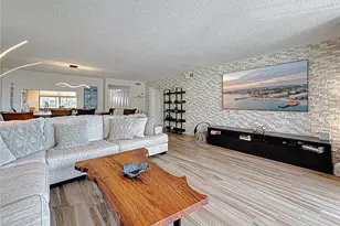 1581 Gulf Blvd, Clearwater Beach, FL 33767 - Photo 9