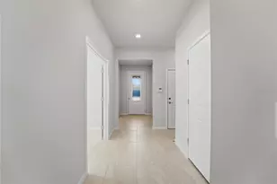 6403 Shimmering Shrs Ln, Saint Cloud, FL 34771 - Photo 5