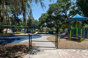 210 Phillips Pl, Orlando, FL 32806 - Photo 51