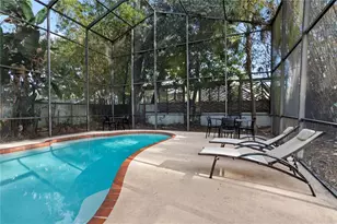 210 Phillips Pl, Orlando, FL 32806 - Photo 13