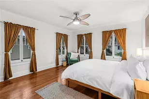 210 Phillips Pl, Orlando, FL 32806 - Photo 33