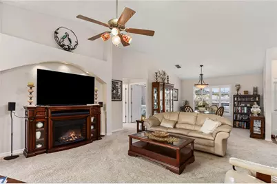 25233 Lost Oak Circle, Leesburg, FL 34748 - Photo 17