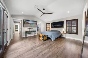 452 SE Paradise Point Rd, Crystal River, FL 34429 - Photo 7