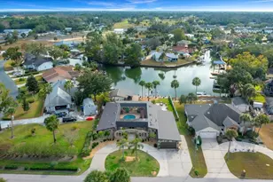 452 SE Paradise Point Rd, Crystal River, FL 34429 - Photo 81