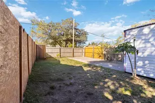 1525 W Comanche Ave, Tampa, FL 33603 - Photo 25