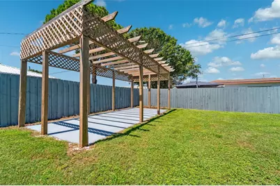 1900 40th Street N, Saint Petersburg, FL 33713 - Photo 23