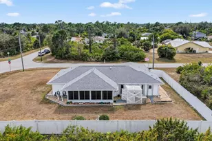 12320 Evelyn Ave, Port Charlotte, FL 33981 - Photo 17