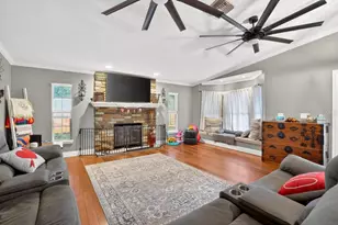 746 W Washington Ave W, Lake Helen, FL 32744 - Photo 5