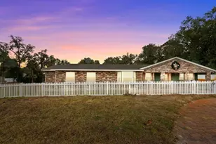 746 W Washington Ave W, Lake Helen, FL 32744 - Photo 3