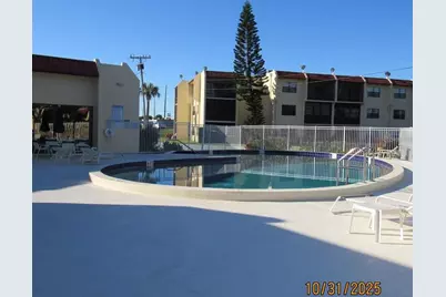 2050 Oleander Boulevard #4-203, Fort Pierce, FL 34950 - Photo 11