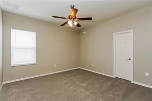 10724 Carloway Hills Dr, Wimauma, FL 33598 - Photo 11