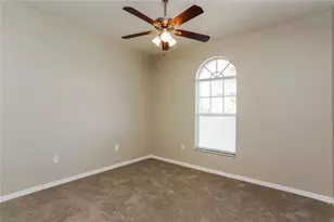 10724 Carloway Hills Dr, Wimauma, FL 33598 - Photo 7