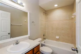 10724 Carloway Hills Dr, Wimauma, FL 33598 - Photo 13