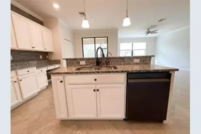 12691 Cinqueterre Drive, Venice, FL 34293 - Photo 11