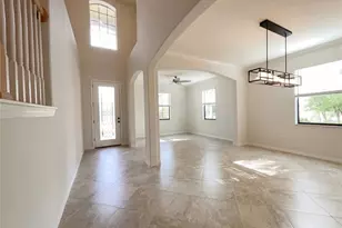 12691 Cinqueterre Dr, Venice, FL 34293 - Photo 9