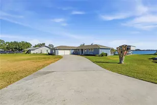 533 Edgewater Dr, Polk City, FL 33868 - Photo 3