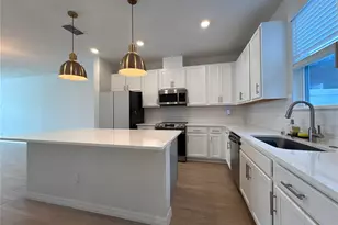 2962 Voyager Ave, Saint Cloud, FL 34771 - Photo 5