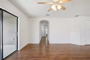 906 Wynnmere Walk Ave, Ruskin, FL 33570 - Photo 13