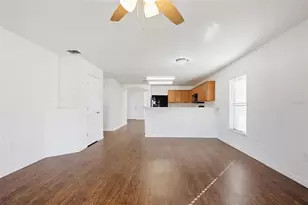 906 Wynnmere Walk Ave, Ruskin, FL 33570 - Photo 11