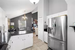 325 Sonoma Valley Cir, Orlando, FL 32835 - Photo 13